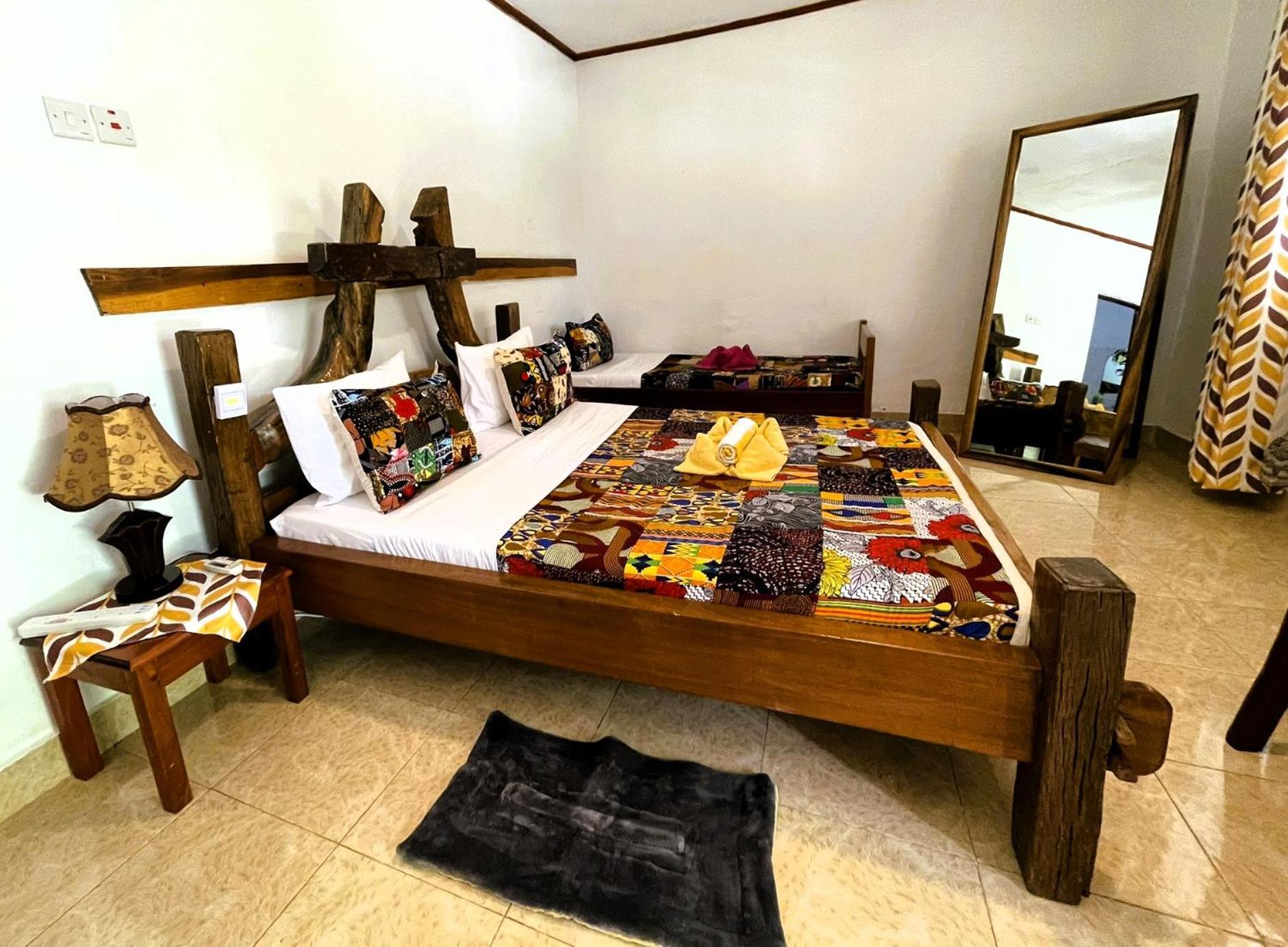 מושי Home Feeling Neneu Lodge מראה חיצוני תמונה